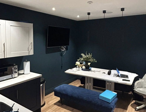 Trusted Painting & Decorating Specialists in Central Scotland Contact AA Decorators for Expert Finishes That Last