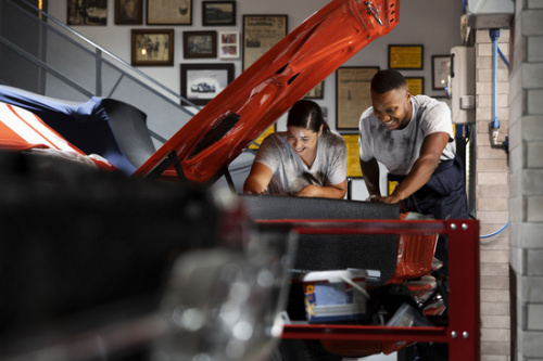 Ama Auto – Audi AC Repair and BMW Servicing in Sharjah