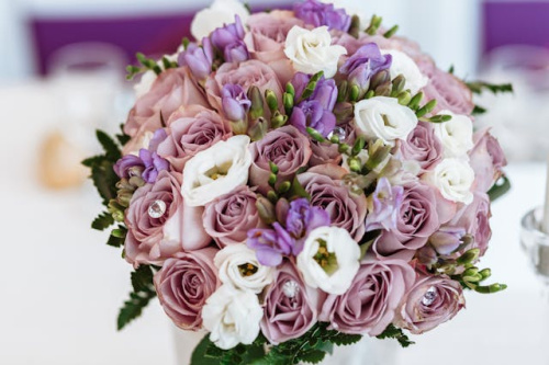 Discover the best online flower delivery in Dubai businesses with Relriss