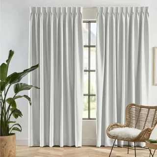Pencil Pleat Curtains Abu Dhabi – Perfect Blend of Style & Function