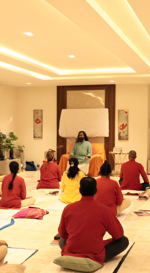 Haṭha Vidyã Yoga School